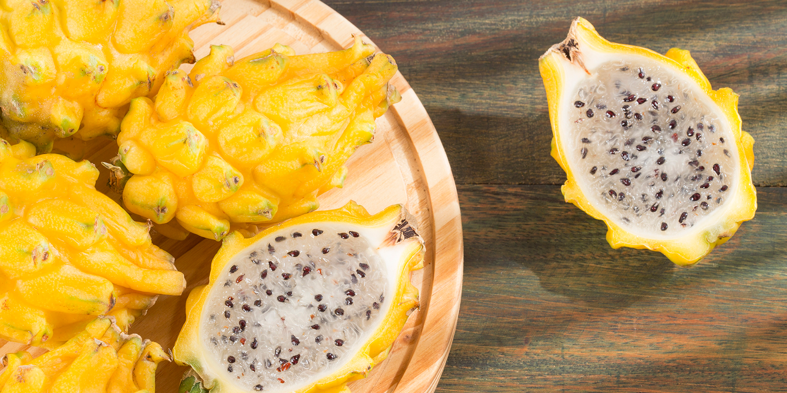 What does yellow dragonfruit taste like?