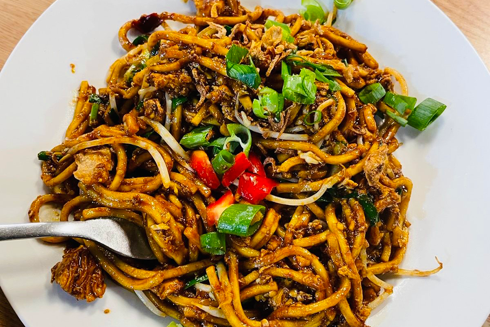 Mee Goreng (Vegetarian Option Available) Recipes
